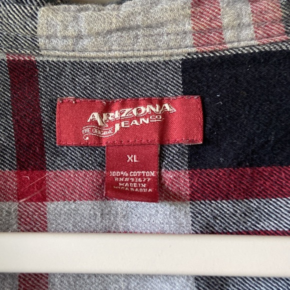 Men’s Plaid Button Down - Picture 2 of 3